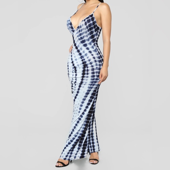 ☀️ Tye-dyed Fashion Nova Maxi Dress ☀️ - Picture 1 of 11